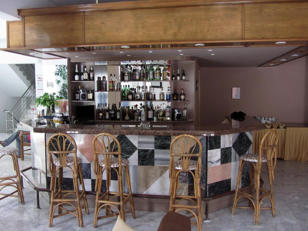 Petra Hotel Agia Galini Екстериор снимка