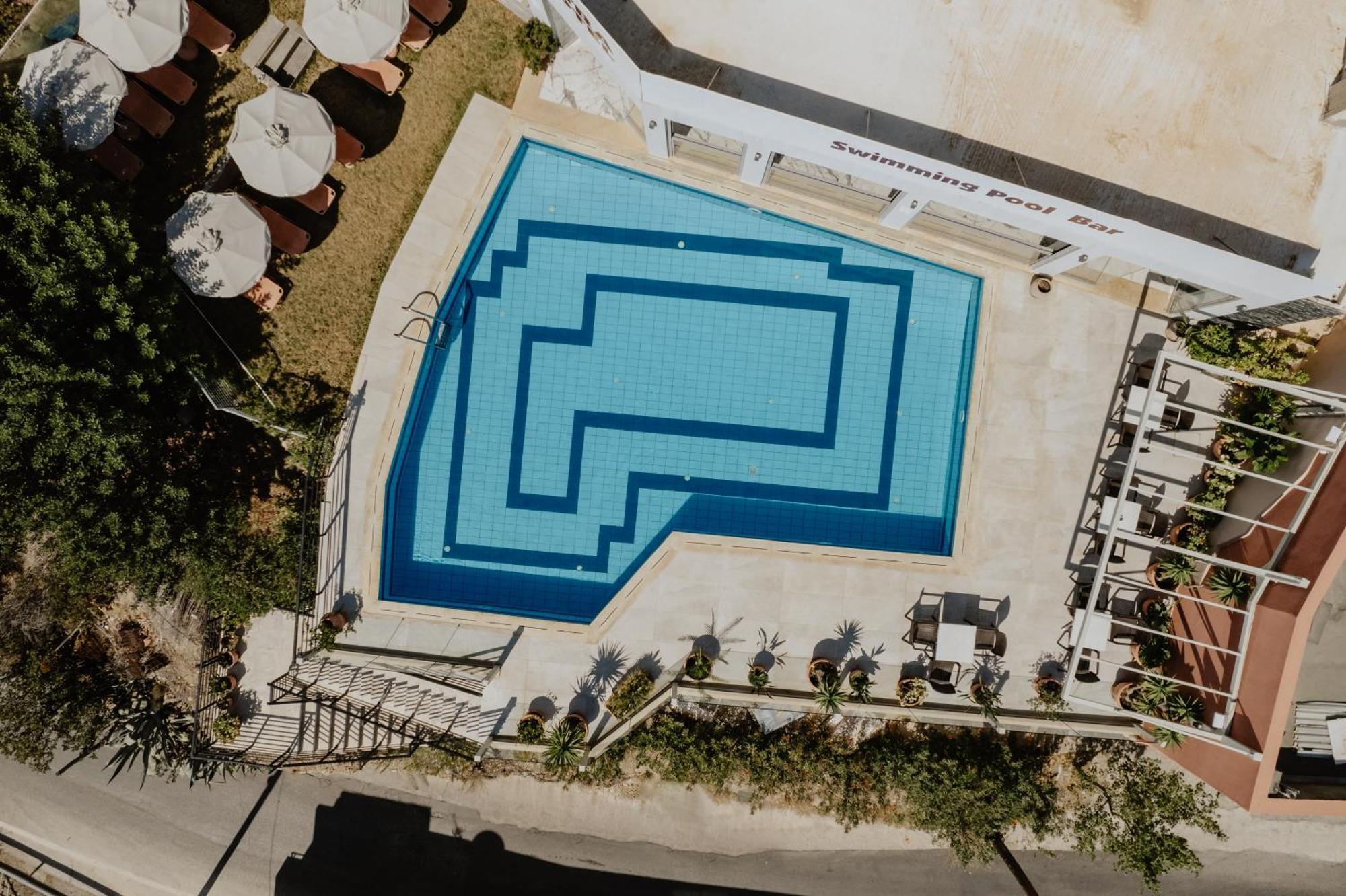 Petra Hotel Agia Galini Екстериор снимка