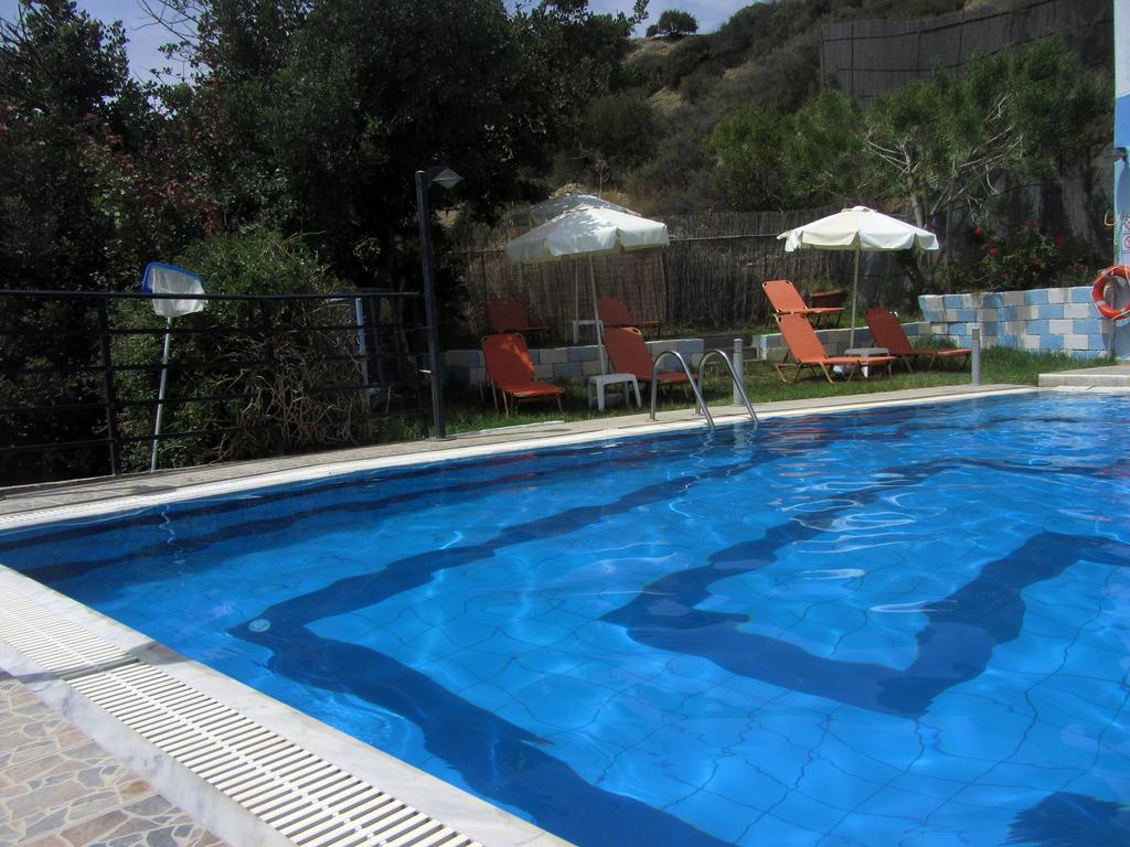 Petra Hotel Agia Galini Екстериор снимка