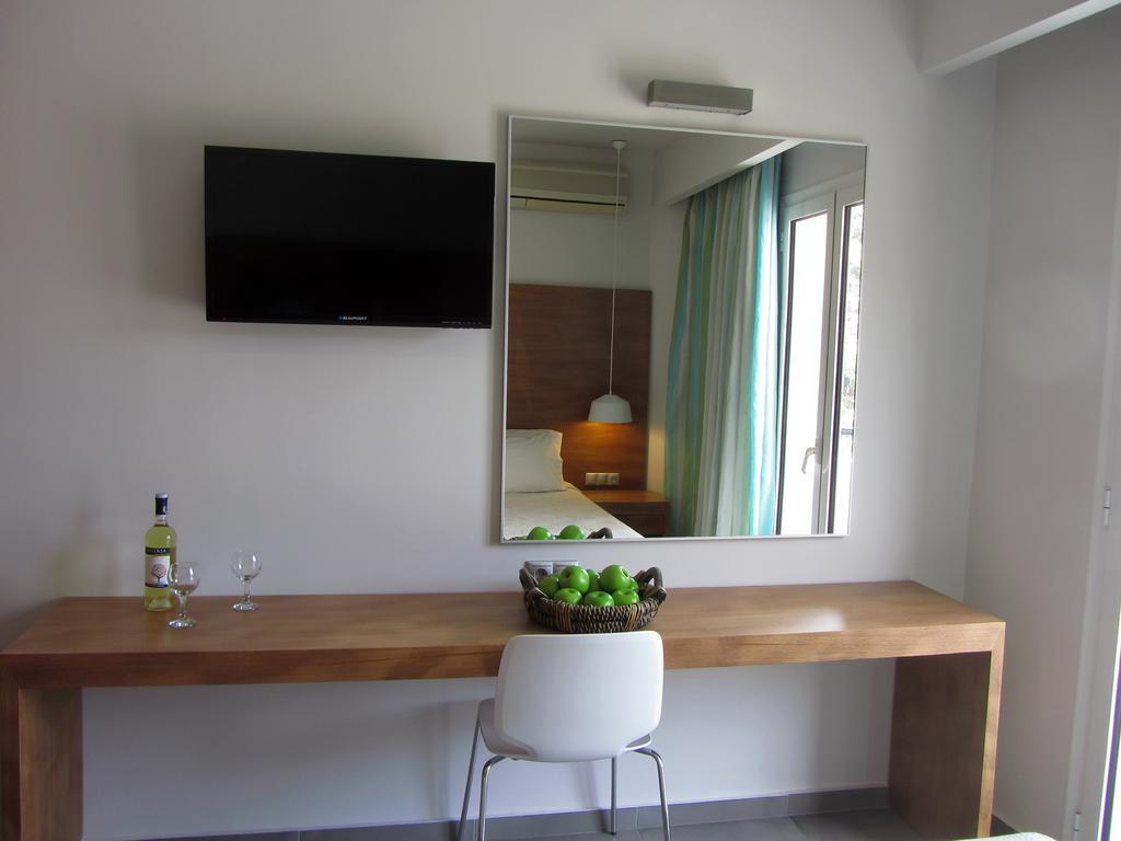 Petra Hotel Agia Galini Екстериор снимка