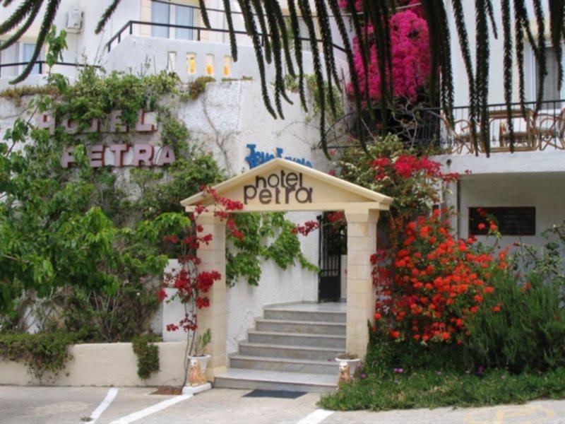 Petra Hotel Agia Galini Екстериор снимка